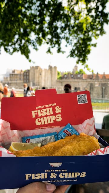 A travel-focused reel documenting a day out in London, starting with a visit to the Tower of London and concluding with a casual lunch of fish and chips by the river.