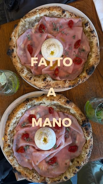 A short, energetic review of a limited-edition pizza special at Fatto a Mano, featuring a Hugo Spritz, deep-fried lasagna bites, and the 'Emilia Meets Puglia' pizza.