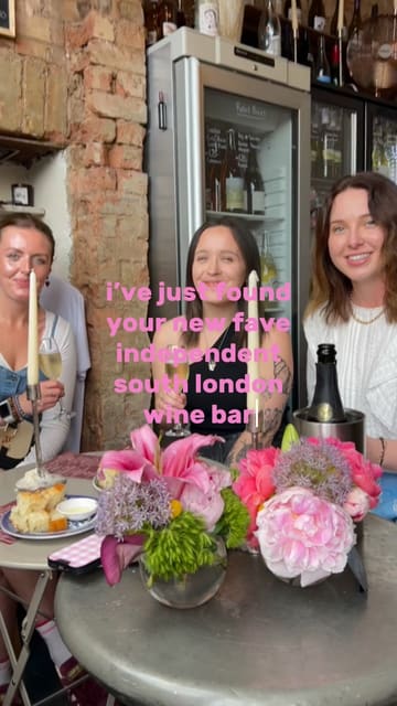 A vlog-style introduction to a new independent wine bar in South London called The Rowdy Table, showcasing the interior, menu, and food/drink offerings.