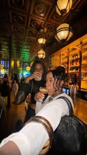 A fast-paced, energetic vlog-style reel showcasing a night out at The Blues Kitchen, highlighting the food, cocktails, and live music atmosphere.