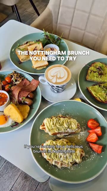 A short-form video review of a brunch spot in Nottingham called Sipping Boba, highlighting their fry-up, croffles, and souffle pancakes.