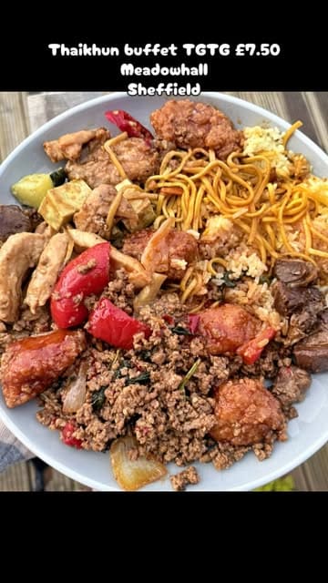 A review of a Too Good To Go bag from Thaikhun in Meadowhall, Sheffield. The creator shows the buffet selection and the contents of their takeaway container, discussing the value and quality of the food.