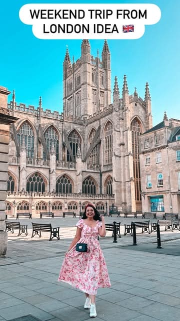 A travel itinerary reel showcasing a weekend trip from London to Bath, highlighting key tourist attractions like the Roman Baths, Bath Abbey, and Pulteney Bridge, alongside dining recommendations.