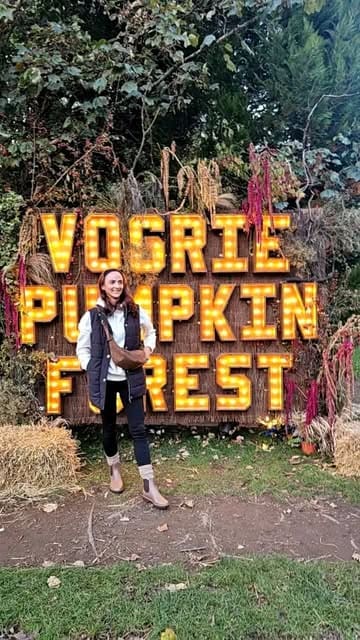 A vlog-style tour of the Vogrie Pumpkin Forest, showcasing the woodland trail, Halloween displays, photo booth, and food truck options.