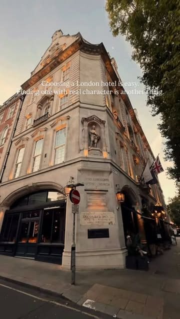 A cinematic tour of L'Oscar hotel in London, highlighting its opulent, theatrical interiors, luxury rooms, and dining experience, including a cabaret performance.