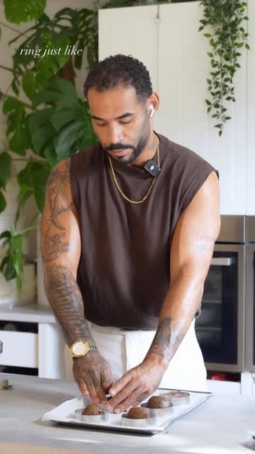 A step-by-step recipe tutorial for tiramisu cookie tarts, featuring the creator demonstrating the process from mixing the dough to piping the mascarpone cream. The video is well-lit, paced effectively, and focuses on the technical aspects of the bake.