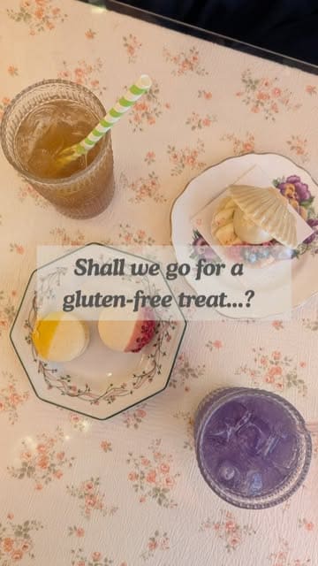 Two creators visit a cafe called Cream Dream to try their gluten-free and dairy-free desserts and drinks, using a popular transition trend to show their journey to the venue.
