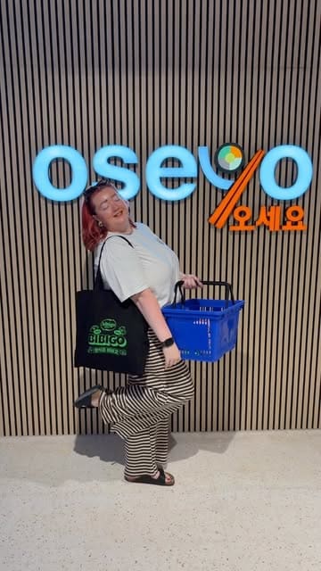 A creator provides a tour of the newly opened Oseyo Asian supermarket in Newcastle, highlighting the extensive 'Ramyun Library', various snacks, drinks, Korean skincare products, and the in-store photo booth.