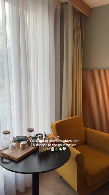 A short, aesthetic montage showcasing a staycation at Mollie's Motel, featuring the room, the diner, and the overall atmosphere.