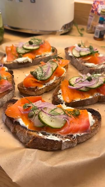 A behind-the-scenes look at a private chef catering a wellness event at Bampton House, featuring the preparation of healthy brunch items like chia pudding and banana bread, followed by the setup of the event space.