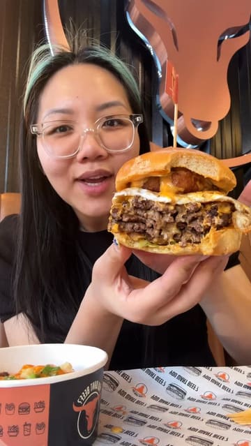 A review of 'You Want Beef' in Kings Heath, Birmingham, featuring a variety of smash burgers, mac and cheese, wings, and drinks.