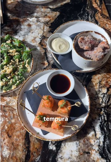A vlog-style review of a bottomless brunch experience at Saints at the Tower Arms in Brentwood, Essex. The creator showcases the food, drinks, venue atmosphere, and provides a breakdown of the cost and experience.