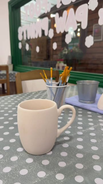 A personal vlog documenting a visit to a pottery painting studio at Fobbing Farm Shop, followed by a stop at a local bakery for treats. The video highlights the creative activity and the casual, family-friendly atmosphere.