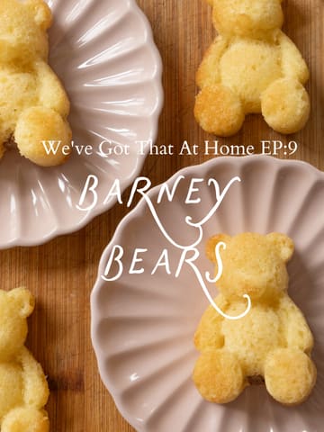 A step-by-step recipe tutorial for making homemade bear-shaped sponge cakes filled with chocolate spread.