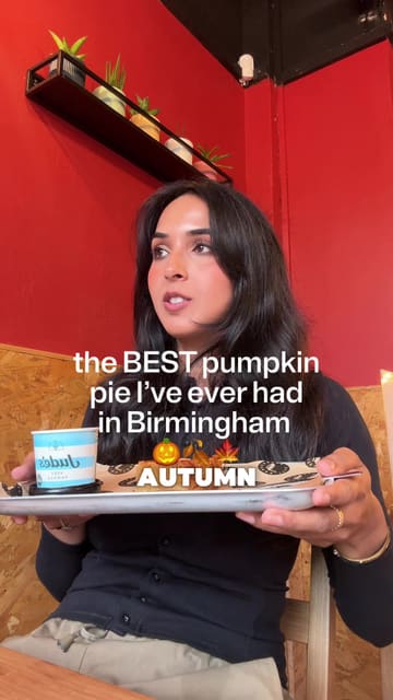 A review of Tea Smokehouse in Birmingham, featuring a variety of smoked meats including brisket, sausage, chicken, and a unique 'twinkie' (chili wrapped in halal bacon), followed by a review of their pumpkin pie.