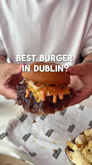 A fast-paced, engaging review of a limited-edition smash burger at Dash Burger in Dublin, featuring close-ups of the food and the creator's reaction.