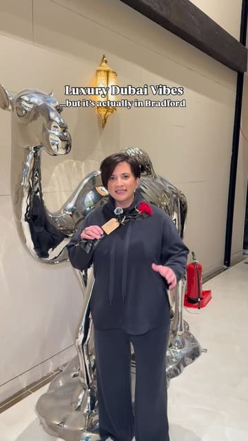 A creator provides a tour of the newly opened Signature Mall in Bradford, highlighting its 'Dubai-inspired' interior design, various retail shops, and the diverse food court offerings.