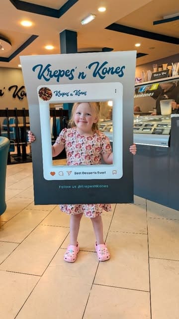 A family-focused vlog showcasing a dessert cafe's participation in Aberdeen Restaurant Week, highlighting specific menu offers and the dining experience.