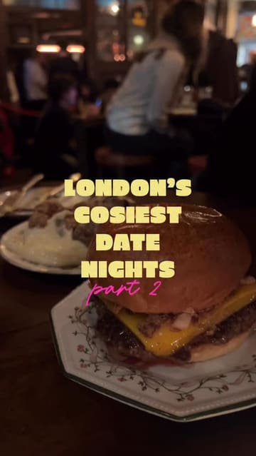 A personal vlog-style review of a date night at The Plimsoll in Finsbury Park, highlighting the cosy atmosphere, drinks, and food menu.