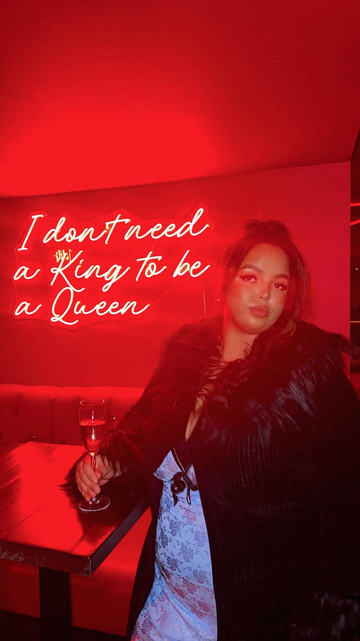 This video showcases Tequila Mockingbird, a bar in London, featuring its karaoke rooms. The video highlights the karaoke experience, including song selection, pricing, and minimum group sizes. It also shows the bar's ambiance, drinks (cocktails and prosecco), and happy hour specials.